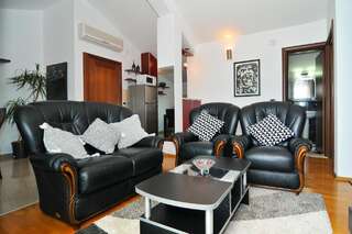 Апартаменты Apartman City Centar Тиват Апартаменты с видом на море-19