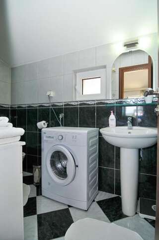 Апартаменты Apartman City Centar Тиват Апартаменты с видом на море-41